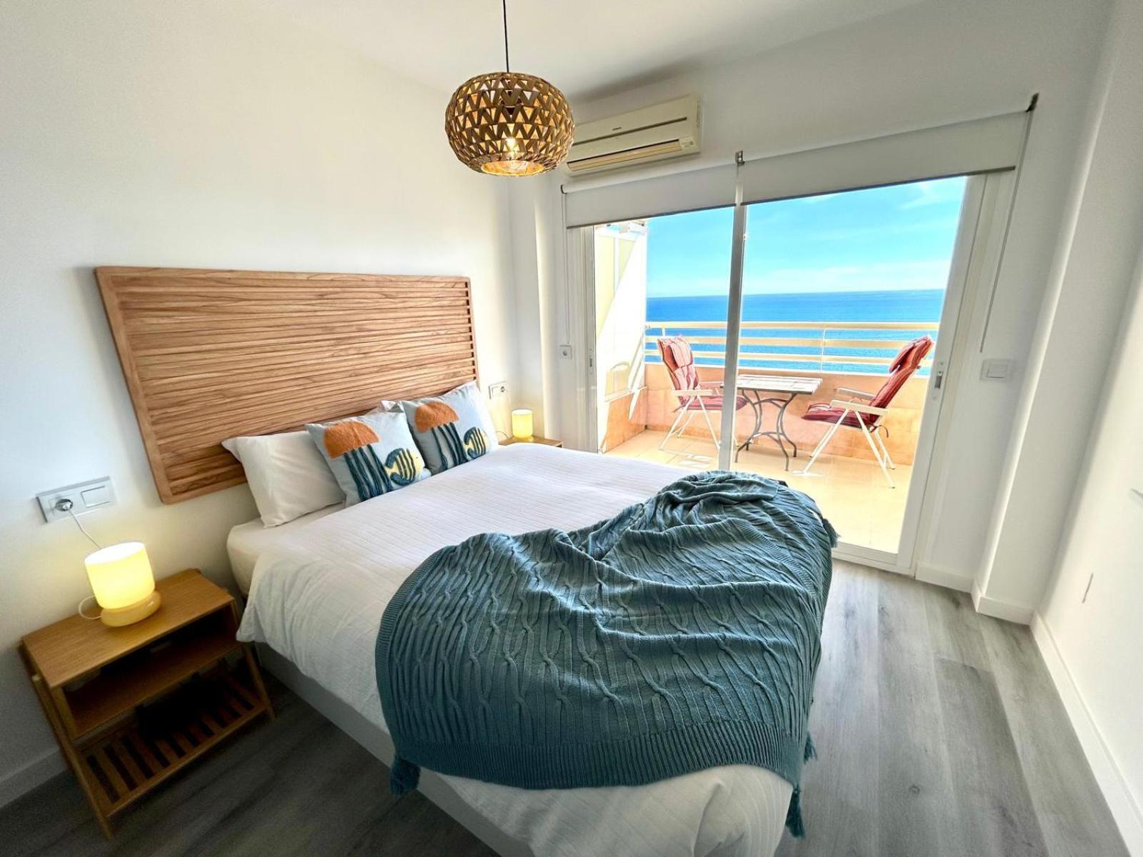 Stella Maris - Amazing Frontal Sea Views With Pool & Terrace By 10Tosea Lägenhet Fuengirola Exteriör bild