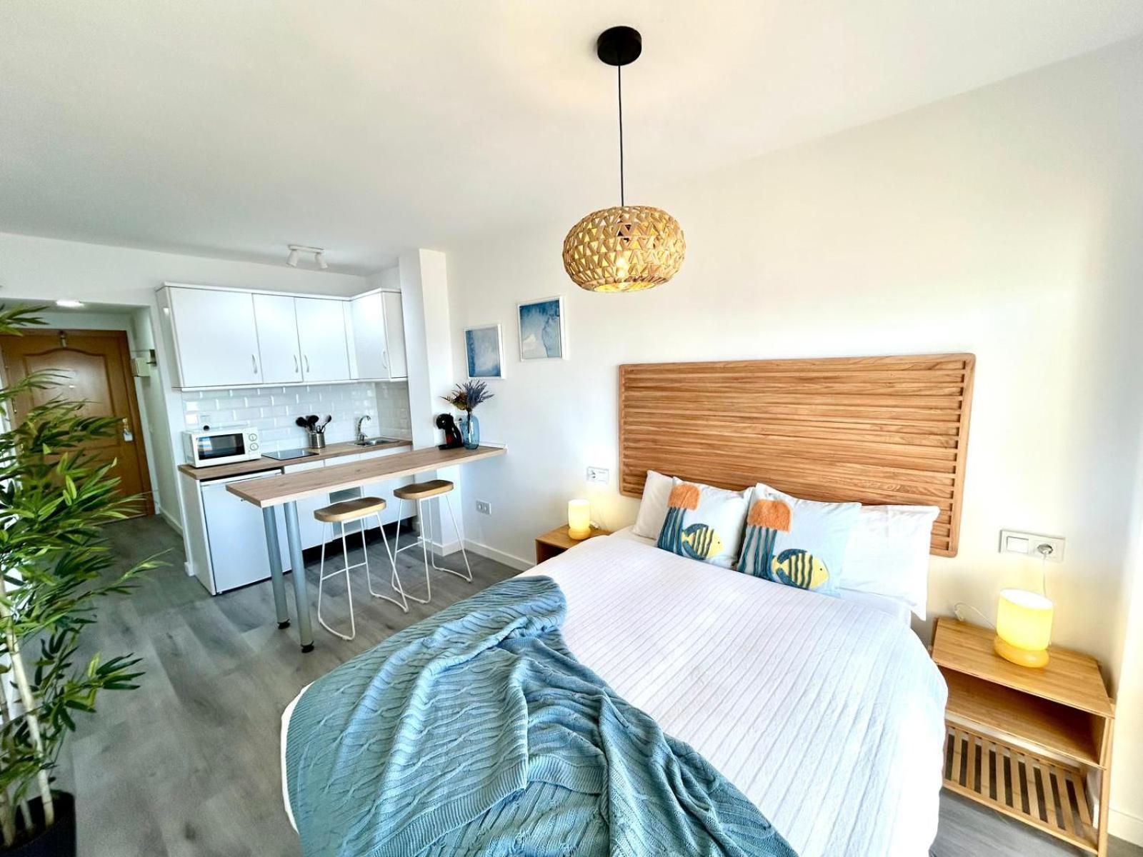 Stella Maris - Amazing Frontal Sea Views With Pool & Terrace By 10Tosea Lägenhet Fuengirola Exteriör bild